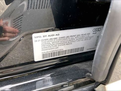 Used 2021 Audi A8 L 4.0T w/ Executive Plus Package image 14