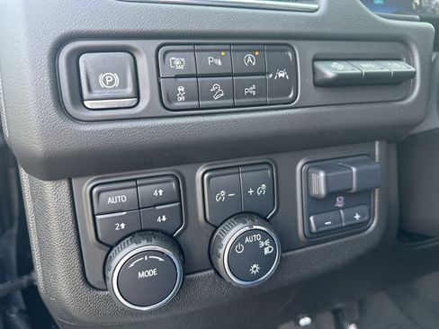 Certified 2024 Chevrolet Tahoe Premier w/ Advanced Technology Package image 24