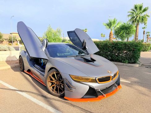 Used 2016 BMW i8 AWD/4WD image 1