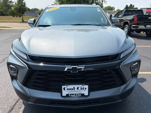 Used 2025 Chevrolet Blazer Premier w/ LPO, Black Sport Package AWD/4WD image 6