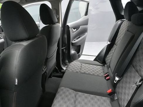 Used 2017 Nissan Rogue Sport SV w/ SV All-Weather Package AWD/4WD image 22