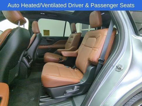 Used 2024 Lincoln Aviator Reserve w/ Equipment Group 201A AWD/4WD image 27
