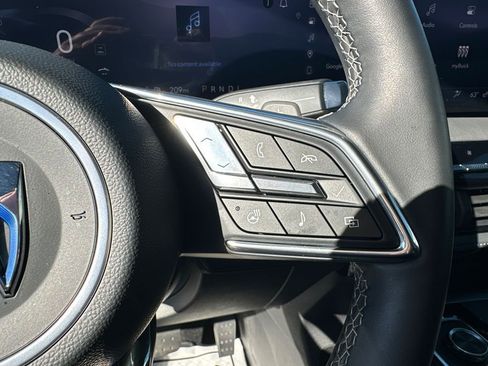 Used 2025 Buick Enclave Sport Touring image 24