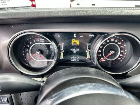 Used 2021 Jeep Wrangler Unlimited Rubicon AWD/4WD image 30