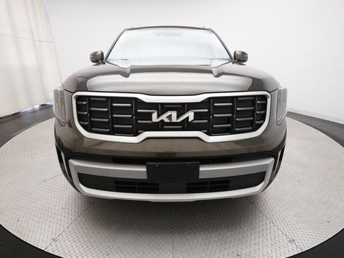 Used 2025 Kia Telluride S AWD/4WD image 11