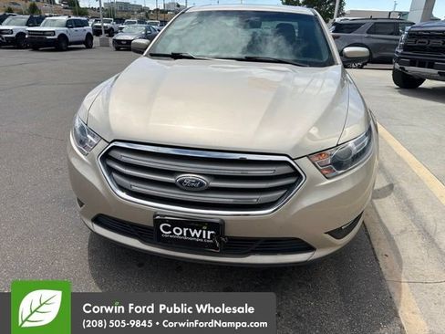 Used 2017 Ford Taurus SEL w/ Equipment Group 201A FWD image 2