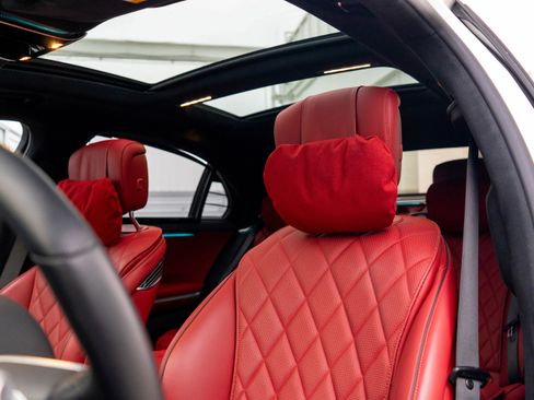 Used 2023 Mercedes-Benz S 580 4MATIC Sedan image 9