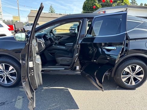 Used 2021 Nissan Murano SV image 20