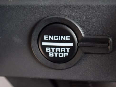 Used 2025 Ford Bronco Outer Banks AWD/4WD image 12