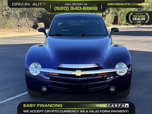 Used 2004 Chevrolet SSR w/ Preferred Equipment Group RWD image 3