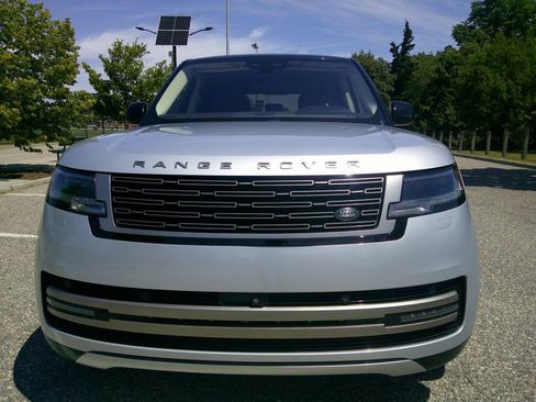 Used 2023 Land Rover Range Rover SE AWD/4WD image 21