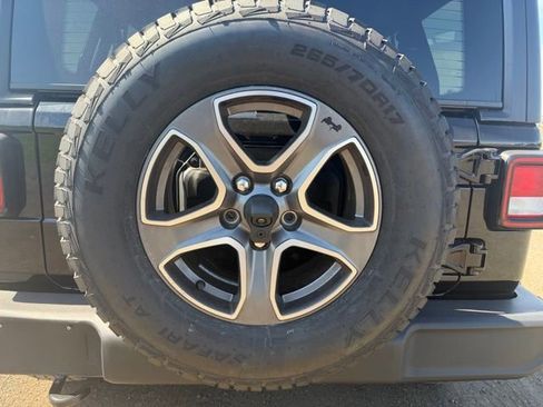 Used 2023 Jeep Wrangler Unlimited Sport AWD/4WD image 31