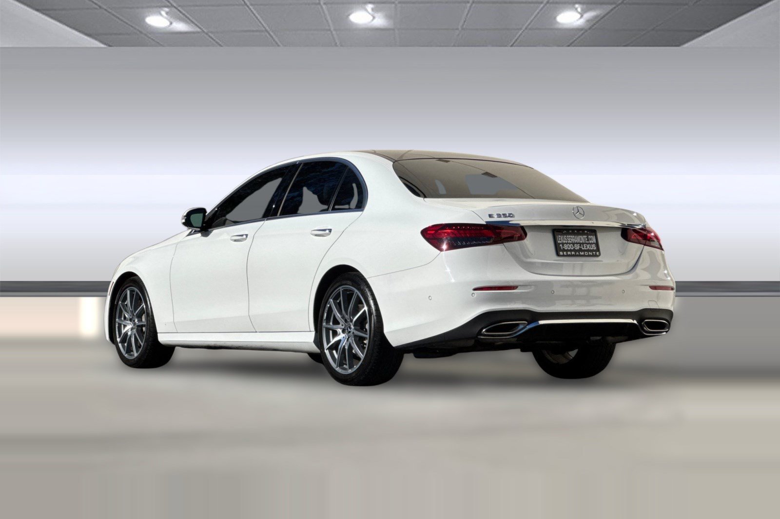 Used 2022 Mercedes-Benz E 350 Sedan image 3