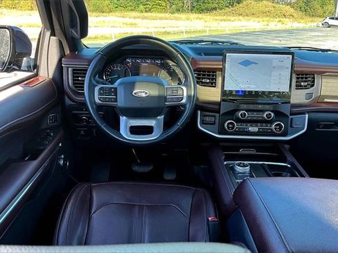 Used 2024 Ford Expedition Max Limited image 8