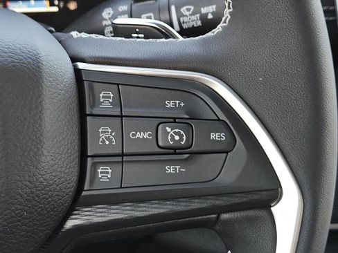 New 2025 Jeep Grand Cherokee L Altitude image 18