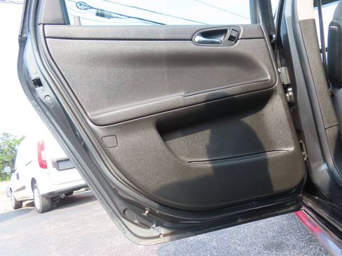 Used 2014 Chevrolet Impala LT w/ LT Sunroof Package FWD image 36