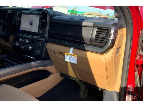 Used 2026 Ford F450 Lariat w/ FX4 Off-Road Package AWD/4WD image 18