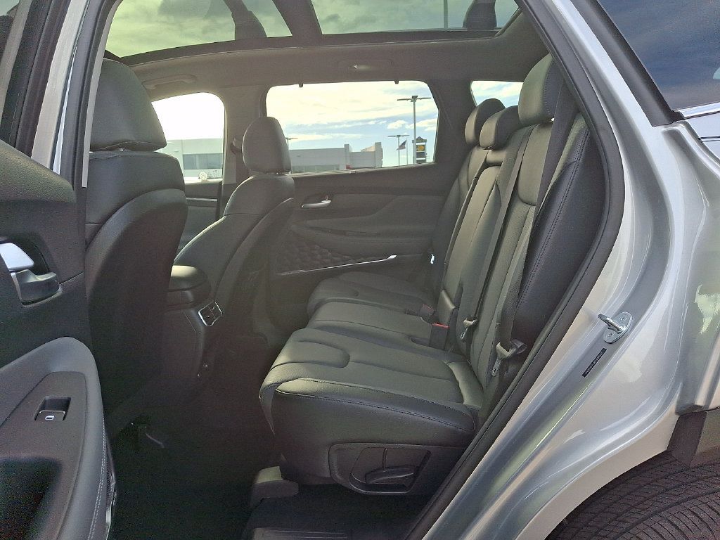 Used 2023 Hyundai Santa Fe SEL w/ Premium Package AWD/4WD image 10