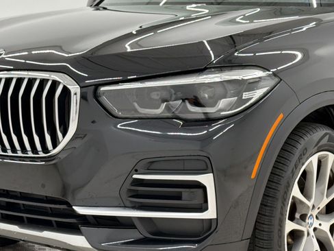Used 2023 BMW X5 xDrive40i w/ Parking Assistance Package AWD/4WD image 11