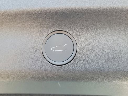 Used 2024 Tesla Model Y Long Range image 6