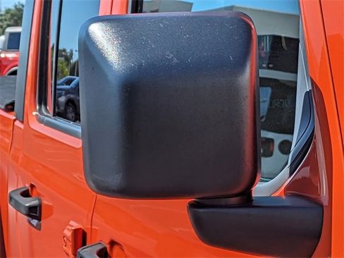 Used 2020 Jeep Gladiator Rubicon w/ Dual Top Group image 12