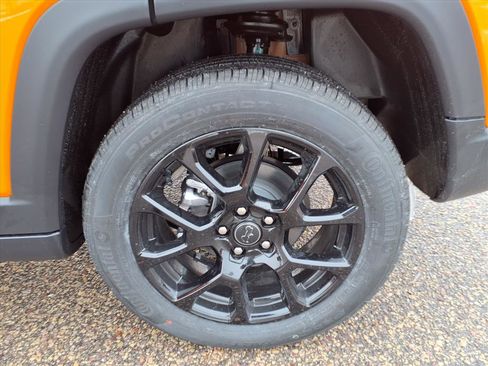 New 2026 Jeep Compass Latitude AWD/4WD image 19