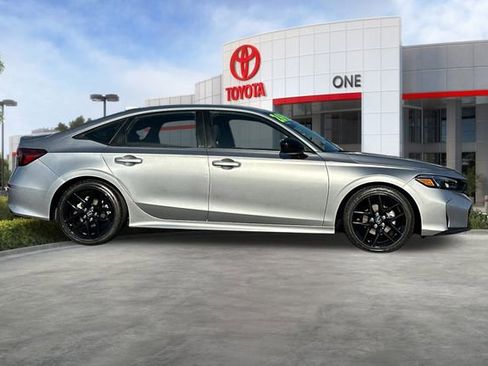 Used 2025 Honda Civic Sport image 3