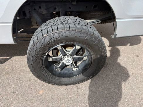 Used 2014 Ford F150 XLT w/ Trailer Tow Package image 10