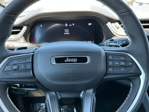 New 2026 Jeep Grand Cherokee L 2WD image 22
