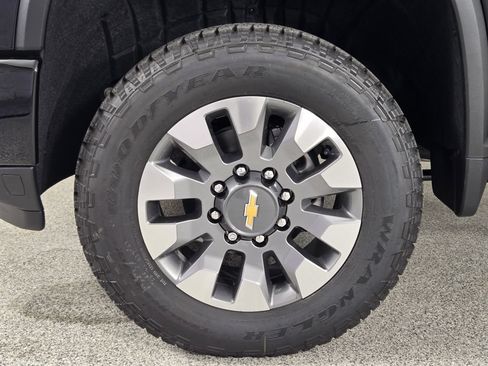 New 2026 Chevrolet Silverado 2500 Custom w/ Custom Value Package AWD/4WD image 14