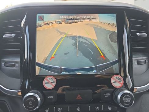 Used 2024 RAM 1500 Laramie image 9