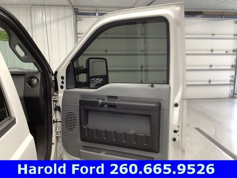 Used 2014 Ford F250 XL w/ Power Equipment Group image 10