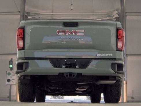 Used 2024 GMC Sierra 1500 Elevation AWD/4WD image 9