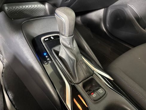 Used 2021 Toyota Corolla SE FWD image 18
