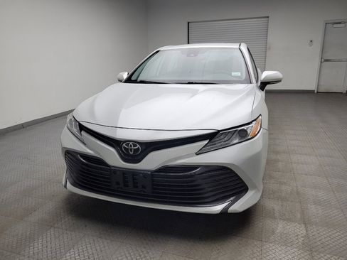 Used 2019 Toyota Camry XLE image 15