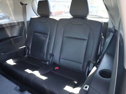 Used 2017 Acura MDX FWD image 4