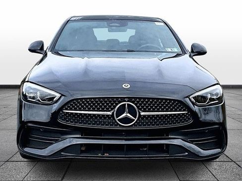 Used 2025 Mercedes-Benz C 300 4MATIC Sedan image 2