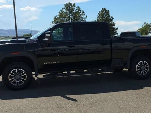 Used 2021 GMC Sierra 2500 AT4 w/ Gooseneck/5TH Wheel Package AWD/4WD image 6