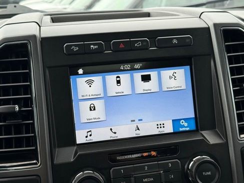Used 2018 Ford F150 XLT w/ Equipment Group 302A Luxury AWD/4WD image 28