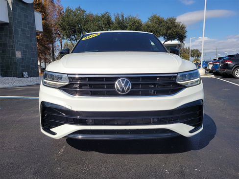Used 2022 Volkswagen Tiguan SE R-Line image 3