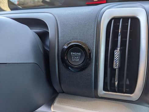 Certified 2025 Ford Expedition Active image 30