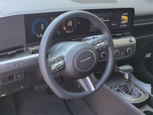 New 2026 Hyundai Kona SE image 20