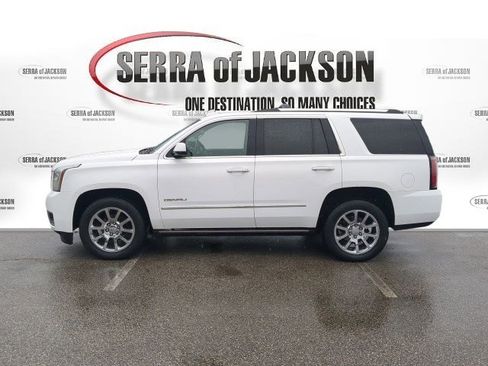 Used 2015 GMC Yukon Denali w/ Premium Package AWD/4WD image 5