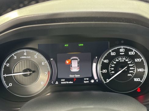 Used 2019 Acura RDX w/ Technology Package AWD/4WD image 16