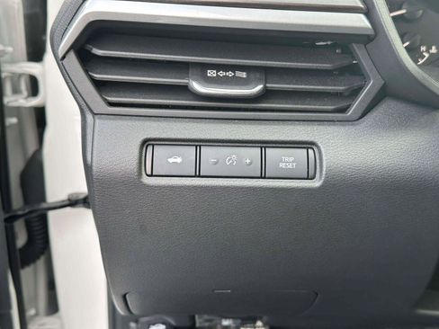 Used 2023 Nissan Altima 2.5 SV image 18