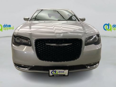 Used 2020 Chrysler 300 S AWD/4WD image 15