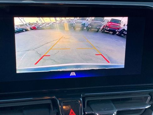 Used 2025 Chevrolet TrailBlazer LT w/ Driver Confidence Package image 17