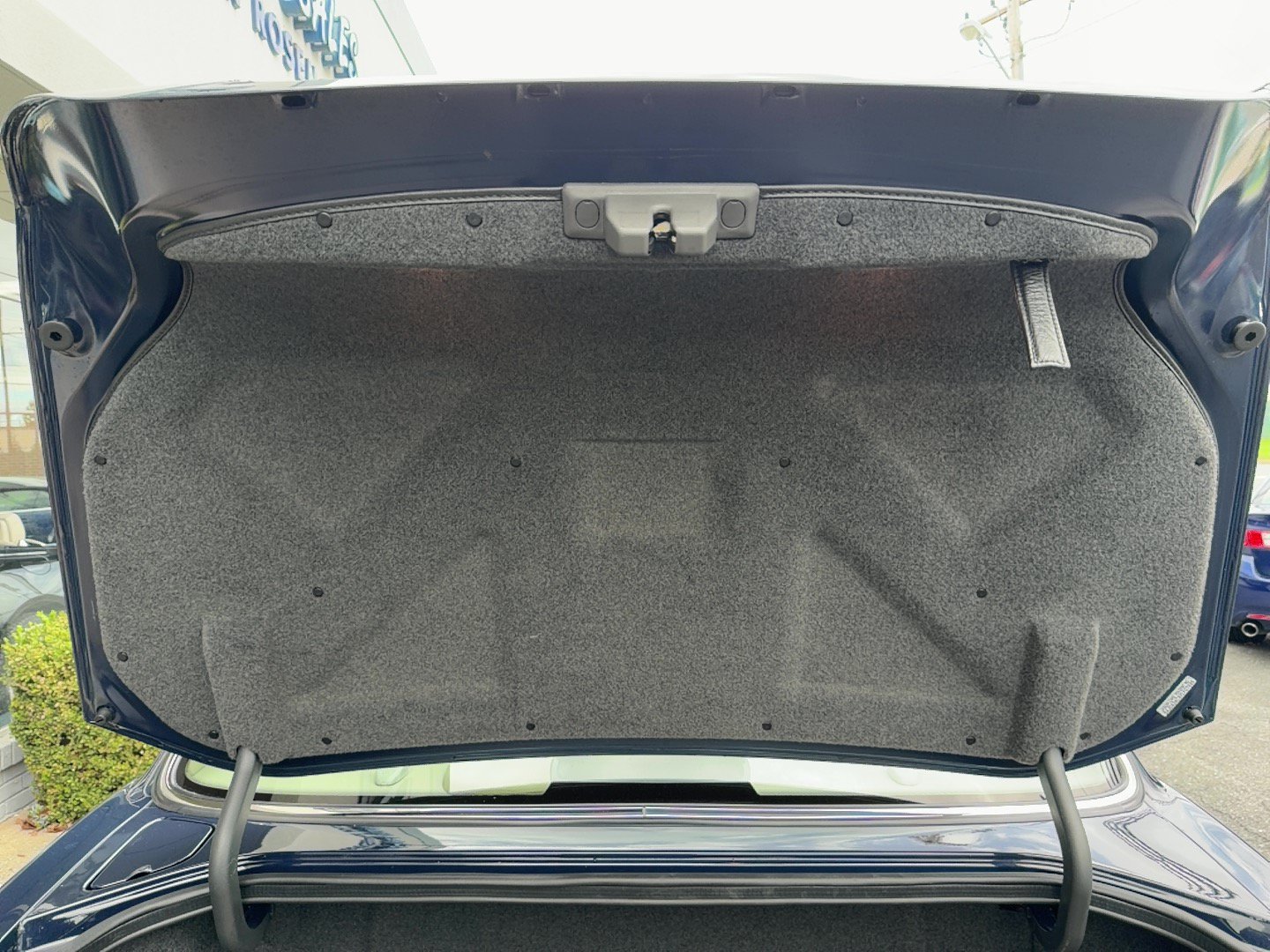 Used 2000 Jaguar XJ RWD image 35