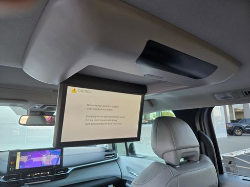Certified 2026 Toyota Sienna XLE FWD image 13