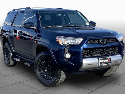 Used 2019 Toyota 4Runner TRD Off-Road Premium AWD/4WD image 3